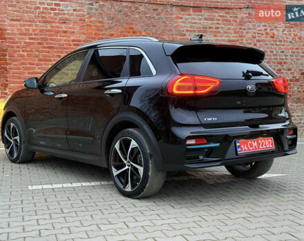 Чорний Кіа Niro, об'ємом двигуна 0 л та пробігом 138 тис. км за 19750 $, фото 35 на Automoto.ua