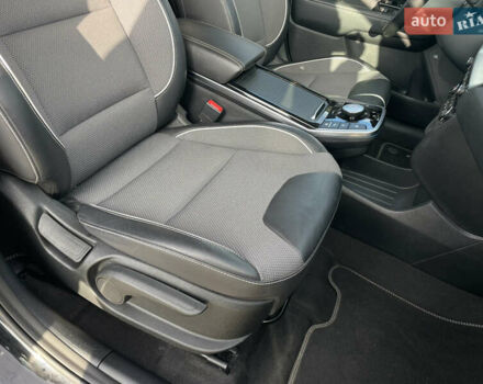 Черный Киа Niro, объемом двигателя 0 л и пробегом 61 тыс. км за 22999 $, фото 37 на Automoto.ua