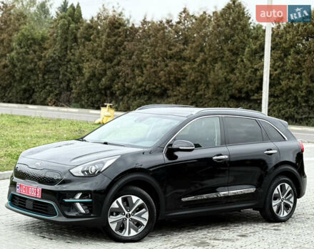 Черный Киа Niro, объемом двигателя 0 л и пробегом 80 тыс. км за 19650 $, фото 106 на Automoto.ua