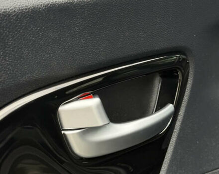 Черный Киа Niro, объемом двигателя 0 л и пробегом 80 тыс. км за 19650 $, фото 33 на Automoto.ua