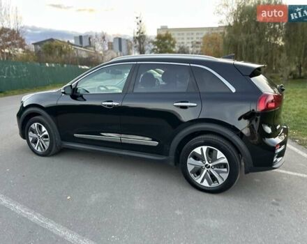 Черный Киа Niro, объемом двигателя 0 л и пробегом 121 тыс. км за 18999 $, фото 10 на Automoto.ua