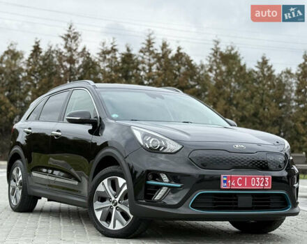 Черный Киа Niro, объемом двигателя 0 л и пробегом 80 тыс. км за 19999 $, фото 126 на Automoto.ua