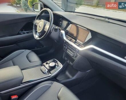 Черный Киа Niro, объемом двигателя 0 л и пробегом 79 тыс. км за 18300 $, фото 17 на Automoto.ua