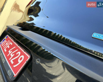 Черный Киа Niro, объемом двигателя 0 л и пробегом 127 тыс. км за 19750 $, фото 24 на Automoto.ua