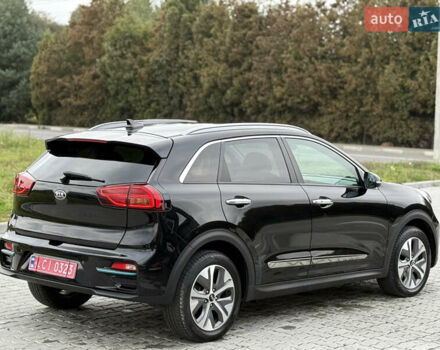 Черный Киа Niro, объемом двигателя 0 л и пробегом 80 тыс. км за 19650 $, фото 158 на Automoto.ua