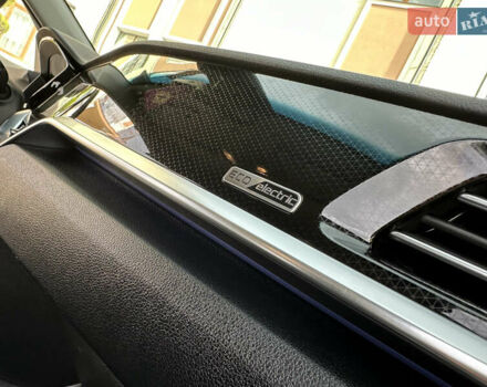 Чорний Кіа Niro, об'ємом двигуна 0 л та пробігом 51 тис. км за 21500 $, фото 74 на Automoto.ua