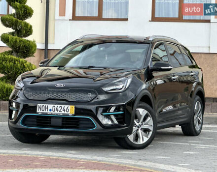 Чорний Кіа Niro, об'ємом двигуна 0 л та пробігом 51 тис. км за 21500 $, фото 14 на Automoto.ua