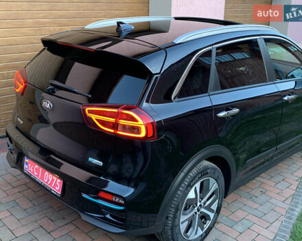 Черный Киа Niro, объемом двигателя 0 л и пробегом 60 тыс. км за 22799 $, фото 7 на Automoto.ua