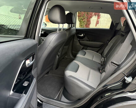 Черный Киа Niro, объемом двигателя 0 л и пробегом 80 тыс. км за 21850 $, фото 56 на Automoto.ua