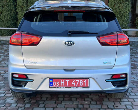 Черный Киа Niro, объемом двигателя 0 л и пробегом 88 тыс. км за 18500 $, фото 9 на Automoto.ua