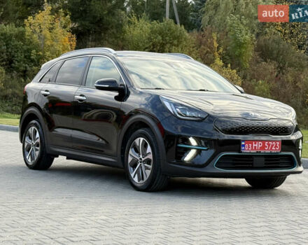 Чорний Кіа Niro, об'ємом двигуна 0 л та пробігом 84 тис. км за 19200 $, фото 5 на Automoto.ua