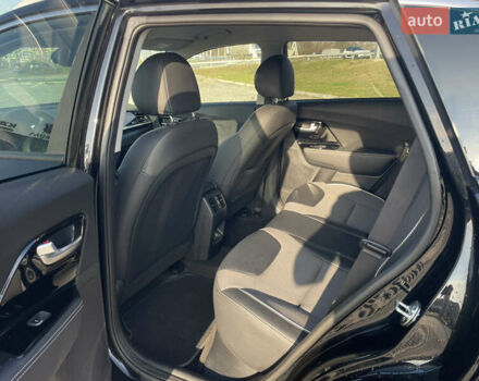 Черный Киа Niro, объемом двигателя 0 л и пробегом 61 тыс. км за 22999 $, фото 18 на Automoto.ua