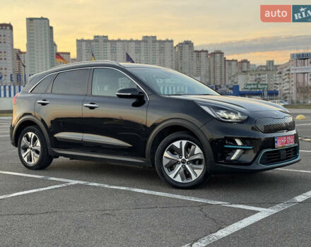 Чорний Кіа Niro, об'ємом двигуна 0 л та пробігом 155 тис. км за 20300 $, фото 82 на Automoto.ua