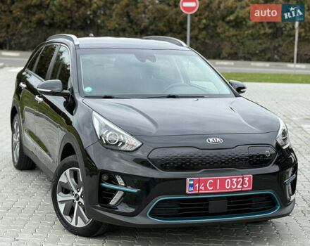 Черный Киа Niro, объемом двигателя 0 л и пробегом 80 тыс. км за 19999 $, фото 121 на Automoto.ua