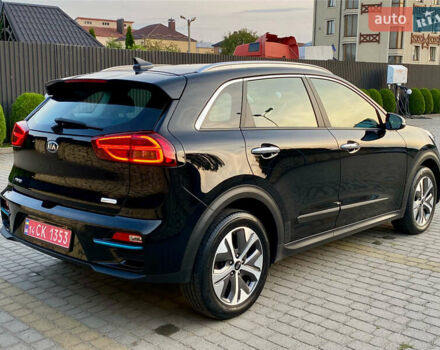 Чорний Кіа Niro, об'ємом двигуна 0 л та пробігом 67 тис. км за 20999 $, фото 12 на Automoto.ua