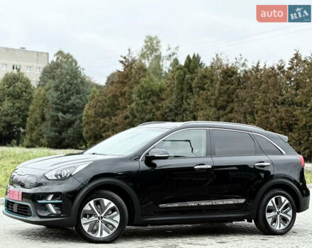 Черный Киа Niro, объемом двигателя 0 л и пробегом 80 тыс. км за 19650 $, фото 109 на Automoto.ua