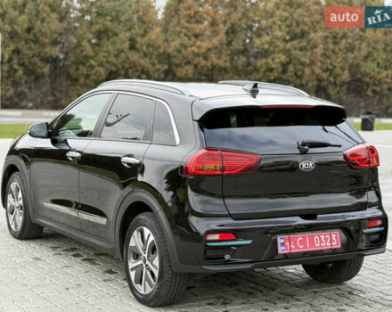 Черный Киа Niro, объемом двигателя 0 л и пробегом 80 тыс. км за 19650 $, фото 172 на Automoto.ua