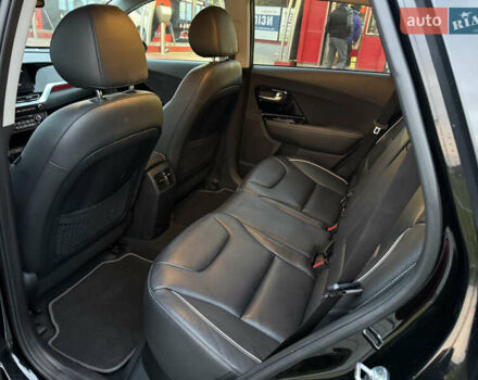Черный Киа Niro, объемом двигателя 0 л и пробегом 78 тыс. км за 19300 $, фото 18 на Automoto.ua