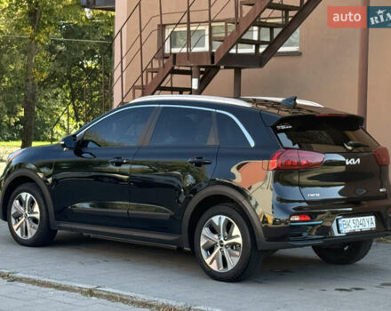 Черный Киа Niro, объемом двигателя 0 л и пробегом 78 тыс. км за 17999 $, фото 3 на Automoto.ua