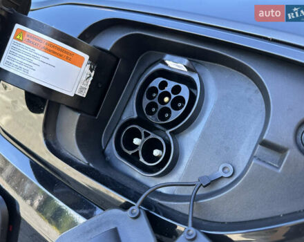 Черный Киа Niro, объемом двигателя 0 л и пробегом 127 тыс. км за 19750 $, фото 67 на Automoto.ua