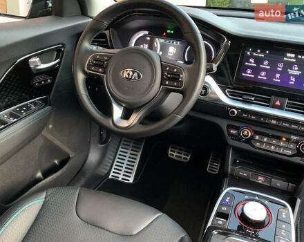 Черный Киа Niro, объемом двигателя 0 л и пробегом 60 тыс. км за 22799 $, фото 65 на Automoto.ua
