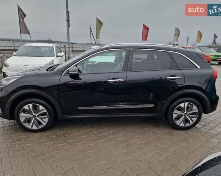 Черный Киа Niro, объемом двигателя 0 л и пробегом 65 тыс. км за 20800 $, фото 17 на Automoto.ua
