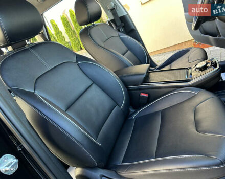 Черный Киа Niro, объемом двигателя 0 л и пробегом 127 тыс. км за 19750 $, фото 57 на Automoto.ua