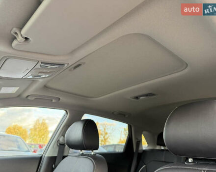 Чорний Кіа Niro, об'ємом двигуна 0 л та пробігом 88 тис. км за 24900 $, фото 39 на Automoto.ua