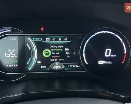 Черный Киа Niro, объемом двигателя 0 л и пробегом 121 тыс. км за 18999 $, фото 44 на Automoto.ua