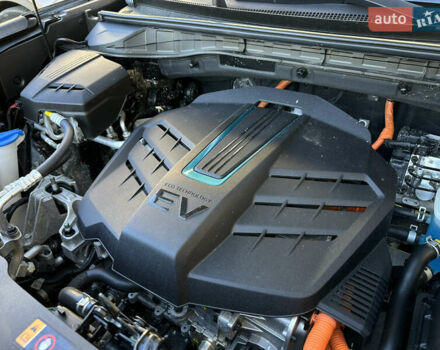 Черный Киа Niro, объемом двигателя 0 л и пробегом 127 тыс. км за 19750 $, фото 68 на Automoto.ua