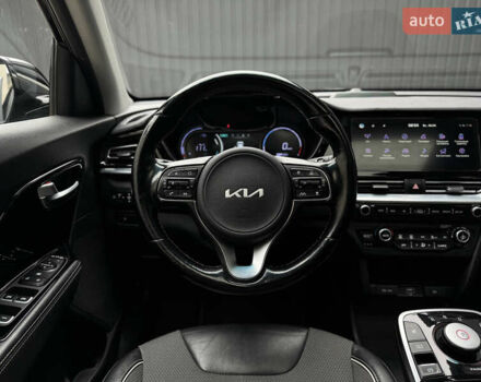 Черный Киа Niro, объемом двигателя 0 л и пробегом 137 тыс. км за 19200 $, фото 28 на Automoto.ua