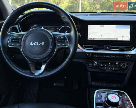 Черный Киа Niro, объемом двигателя 0 л и пробегом 78 тыс. км за 17999 $, фото 18 на Automoto.ua