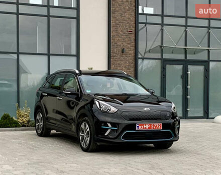 Черный Киа Niro, объемом двигателя 0 л и пробегом 94 тыс. км за 17900 $, фото 16 на Automoto.ua