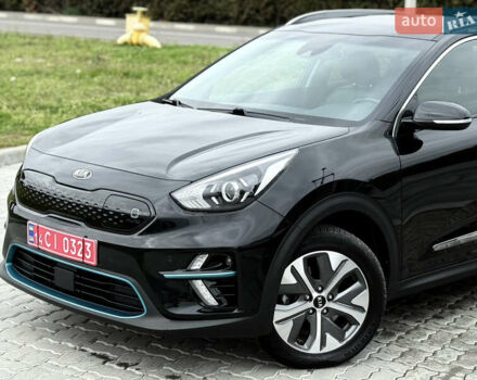 Черный Киа Niro, объемом двигателя 0 л и пробегом 80 тыс. км за 19650 $, фото 111 на Automoto.ua