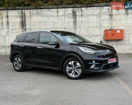 Черный Киа Niro, объемом двигателя 0 л и пробегом 80 тыс. км за 21850 $, фото 3 на Automoto.ua