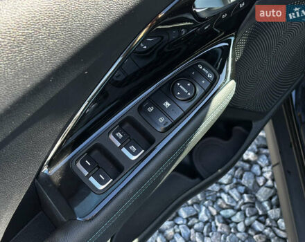 Черный Киа Niro, объемом двигателя 0 л и пробегом 59 тыс. км за 23900 $, фото 9 на Automoto.ua
