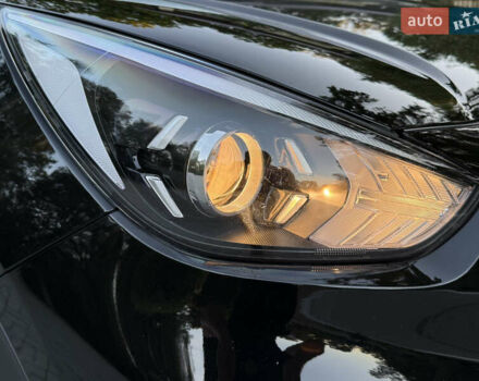 Чорний Кіа Niro, об'ємом двигуна 0 л та пробігом 123 тис. км за 17899 $, фото 7 на Automoto.ua