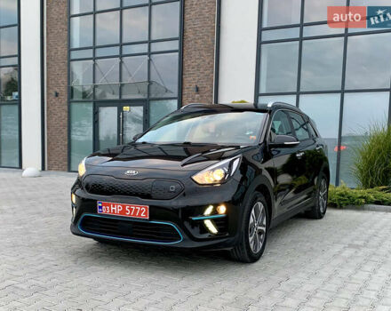 Черный Киа Niro, объемом двигателя 0 л и пробегом 94 тыс. км за 17900 $, фото 72 на Automoto.ua