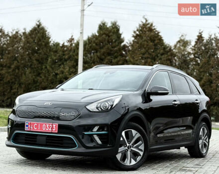 Черный Киа Niro, объемом двигателя 0 л и пробегом 80 тыс. км за 19999 $, фото 101 на Automoto.ua