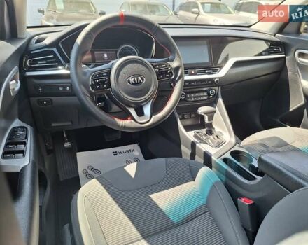 Черный Киа Niro, объемом двигателя 1.58 л и пробегом 112 тыс. км за 19700 $, фото 14 на Automoto.ua