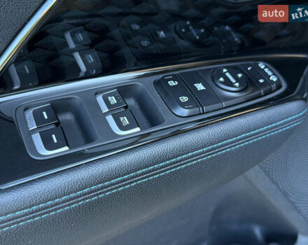 Черный Киа Niro, объемом двигателя 0 л и пробегом 78 тыс. км за 17999 $, фото 12 на Automoto.ua