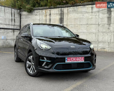 Черный Киа Niro, объемом двигателя 0 л и пробегом 80 тыс. км за 21850 $, фото 1 на Automoto.ua