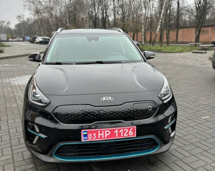 Чорний Кіа Niro, об'ємом двигуна 0 л та пробігом 93 тис. км за 18900 $, фото 4 на Automoto.ua