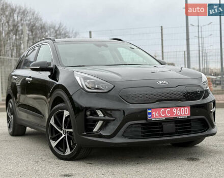Чорний Кіа Niro, об'ємом двигуна 0 л та пробігом 71 тис. км за 22400 $, фото 15 на Automoto.ua