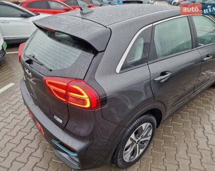 Чорний Кіа Niro, об'ємом двигуна 0 л та пробігом 54 тис. км за 17800 $, фото 4 на Automoto.ua