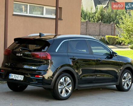 Черный Киа Niro, объемом двигателя 0 л и пробегом 78 тыс. км за 17999 $, фото 2 на Automoto.ua