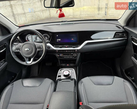 Черный Киа Niro, объемом двигателя 0 л и пробегом 80 тыс. км за 21899 $, фото 41 на Automoto.ua