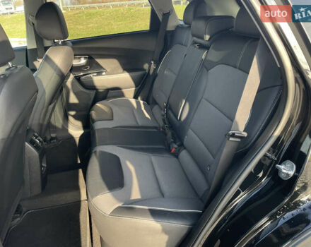 Черный Киа Niro, объемом двигателя 0 л и пробегом 61 тыс. км за 22999 $, фото 20 на Automoto.ua