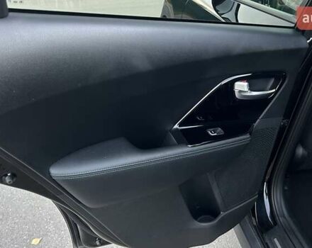 Черный Киа Niro, объемом двигателя 0 л и пробегом 121 тыс. км за 18999 $, фото 32 на Automoto.ua