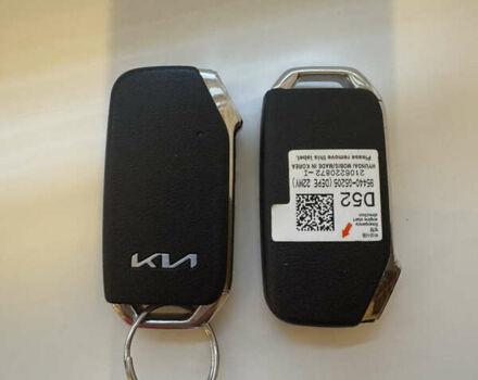 Чорний Кіа Niro, об'ємом двигуна 0 л та пробігом 118 тис. км за 17200 $, фото 13 на Automoto.ua